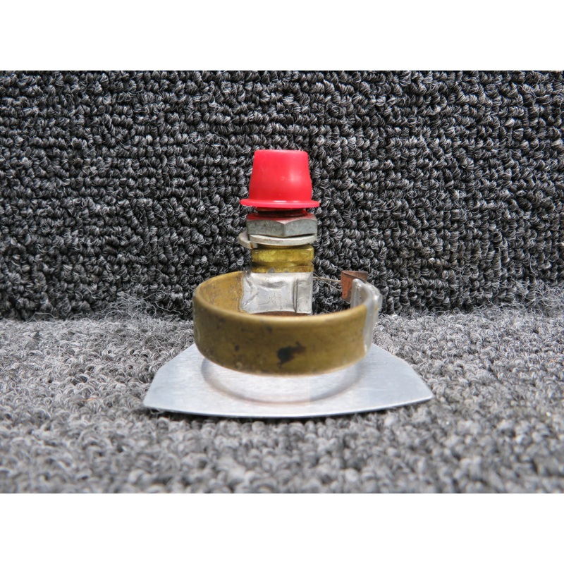427769 Stewart-Warner Oil Temperature Indicator (Worn Face)