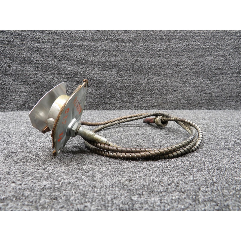 424397 Stewart-Warner Inst. Range Temp Indicator with Probe (Worn, Dented Face)