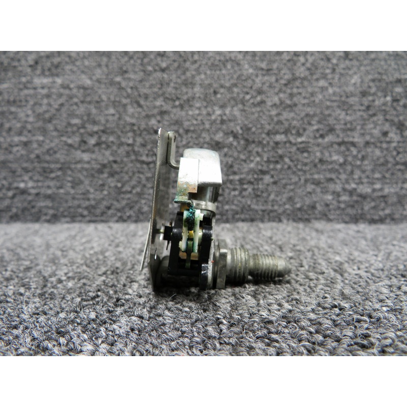 827718 Stewart-Warner Oil Pressure Indicator