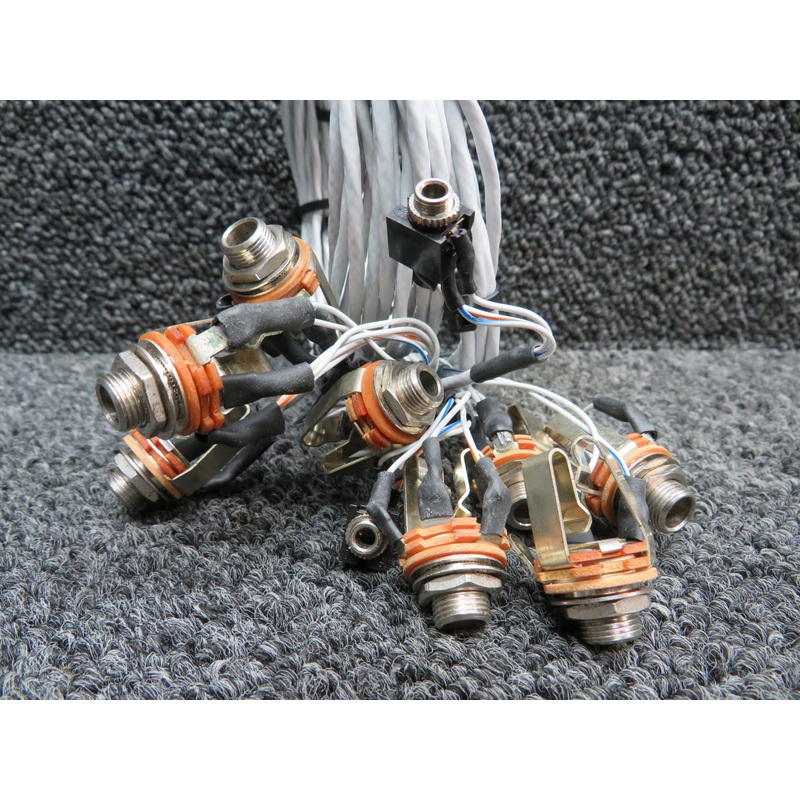 Beechcraft 24R Audio Jack Set (Set of 10)