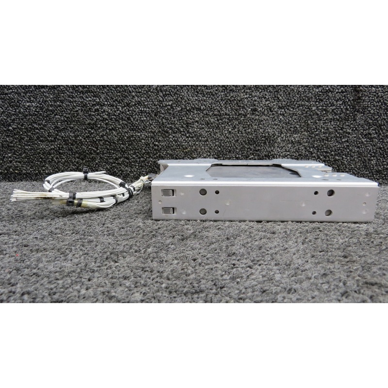 011-00987-00 Garmin GDL-69A Satellite Radio Receiver with Tray, Mod (14 or 28V)