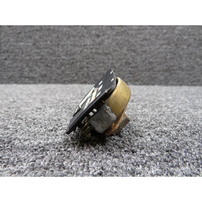 1508675 Stewart Warner Oil Pressure Gauge Indicator (Rusted Backing)