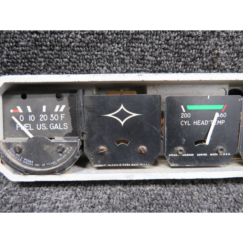 5-90264, 819484, 829190 Stewart-Warner & Rochester Fuel Qty-Cyl Temp Gauge Assy