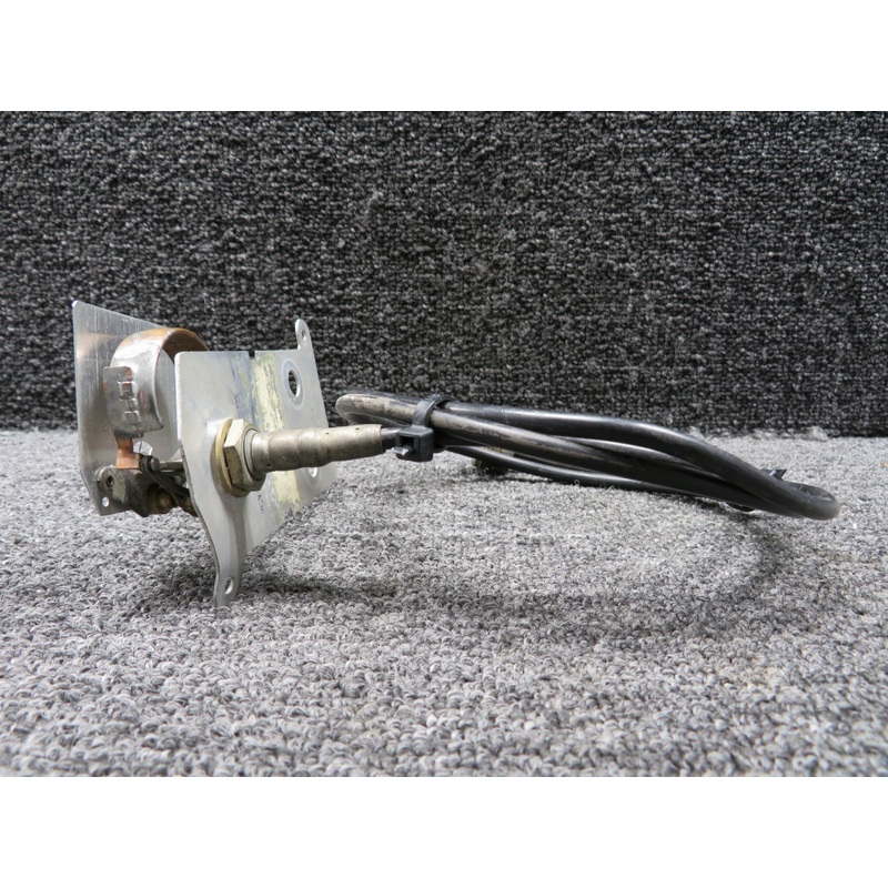 827959 Stewart-Warner Oil Temperature Indicator with Probe