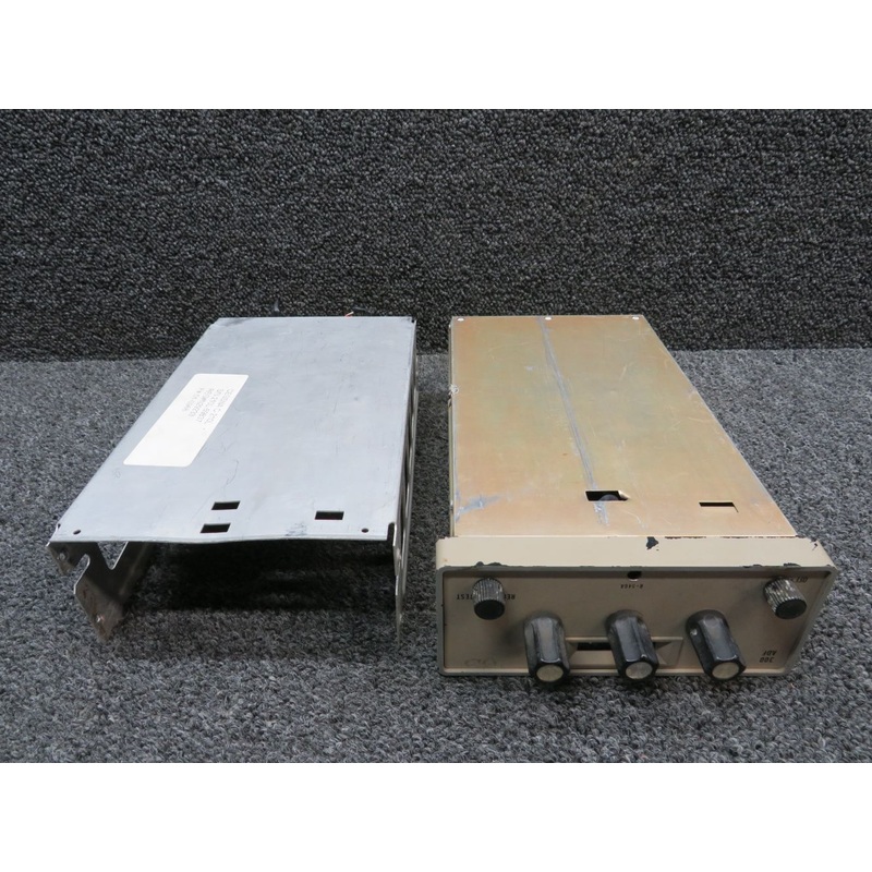 41240-1001 ARC R-546A ADF Receiver w Tray (Dented, Cracked Knob, Core)