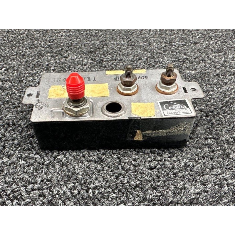 C669512-0102, 827725 Stewart Warner Oil Temp and Pressure Indicator with Probe