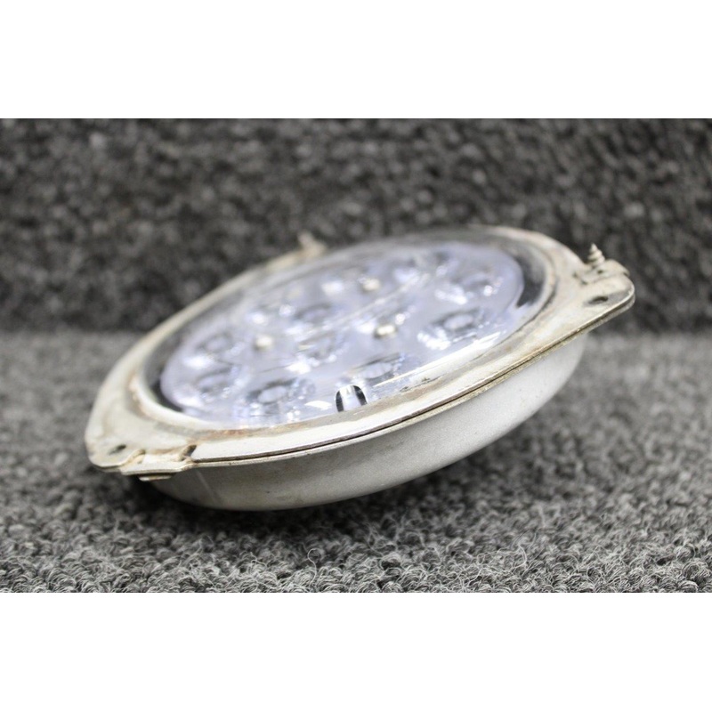 01-0771424-25 Whelen PLED2T LED Taxi Light with Retainer LH (28V) (Scratched)