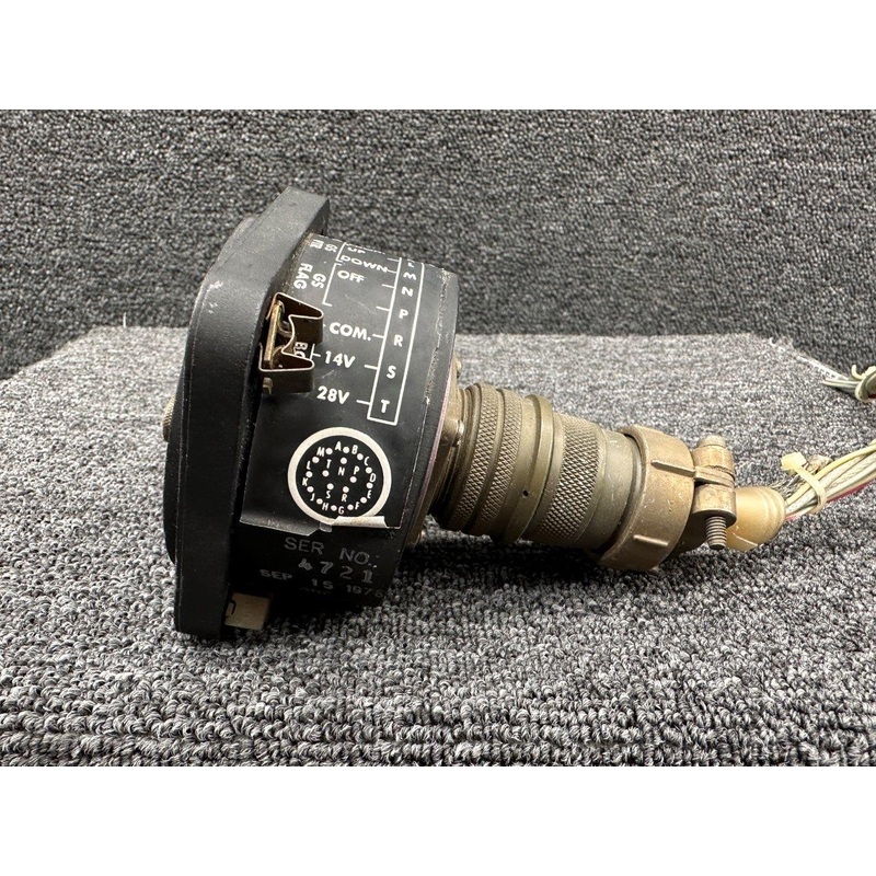 45010-2000 Aircraft Radio and Control IN-525B Course Indicator