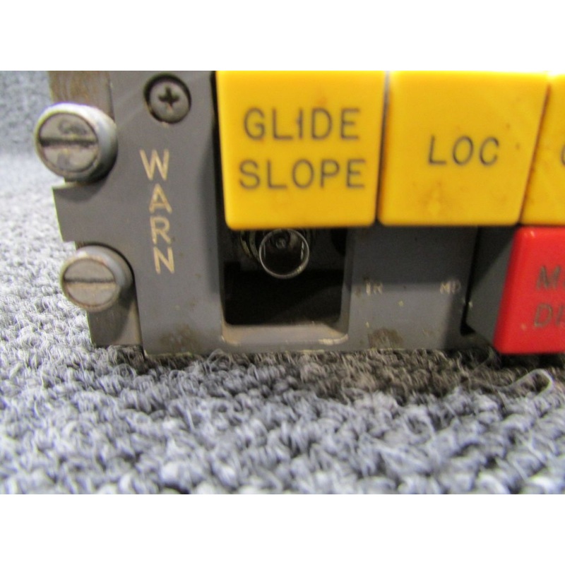 522-3918-001 Collins 914G-1 Control Warning Indicator (Gray) (26V, Core)