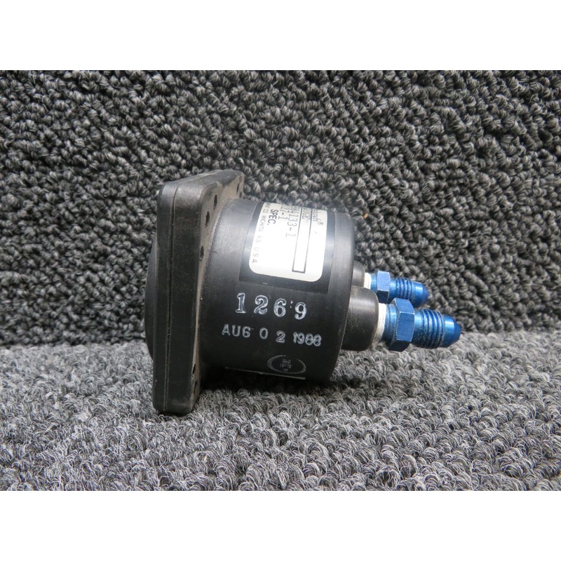 101-384133-1 (Alt: MD127-1) Beechcraft Suction Guage