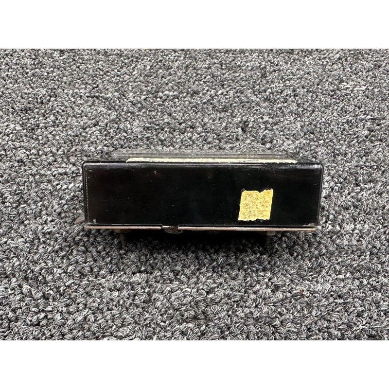 C669511-0102, 827809 Stewart Warner Fuel Quantity Cluster Indicator