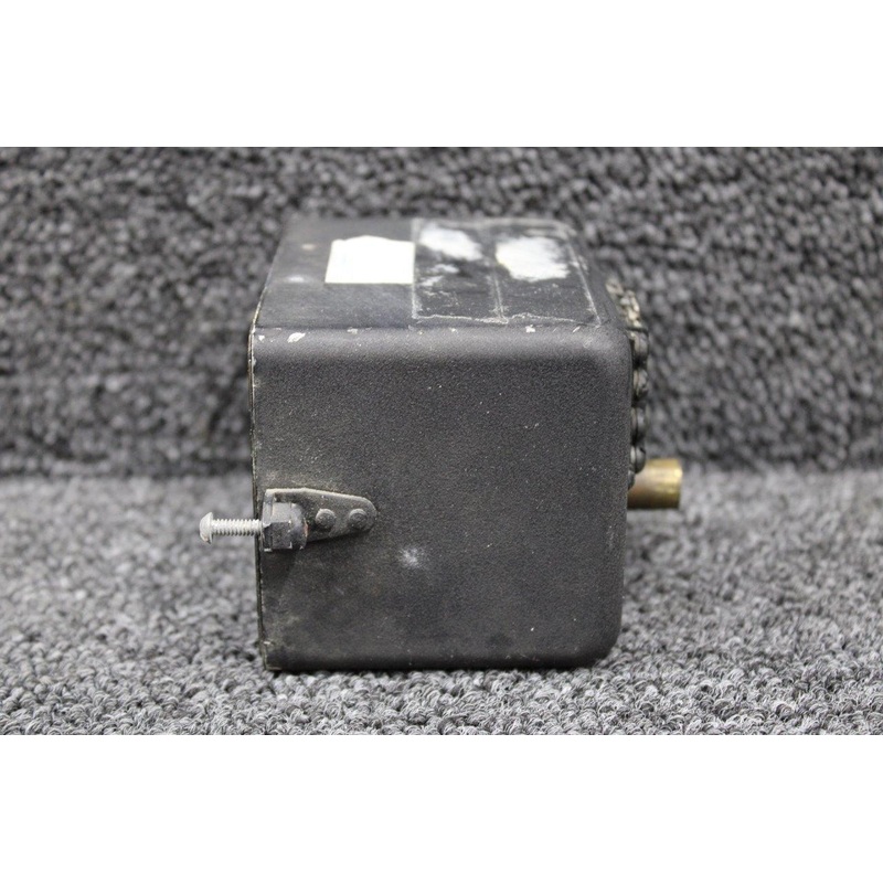 22-166-04A Garwin Instrument Cluster Indicator (Volts: 14) (Core)