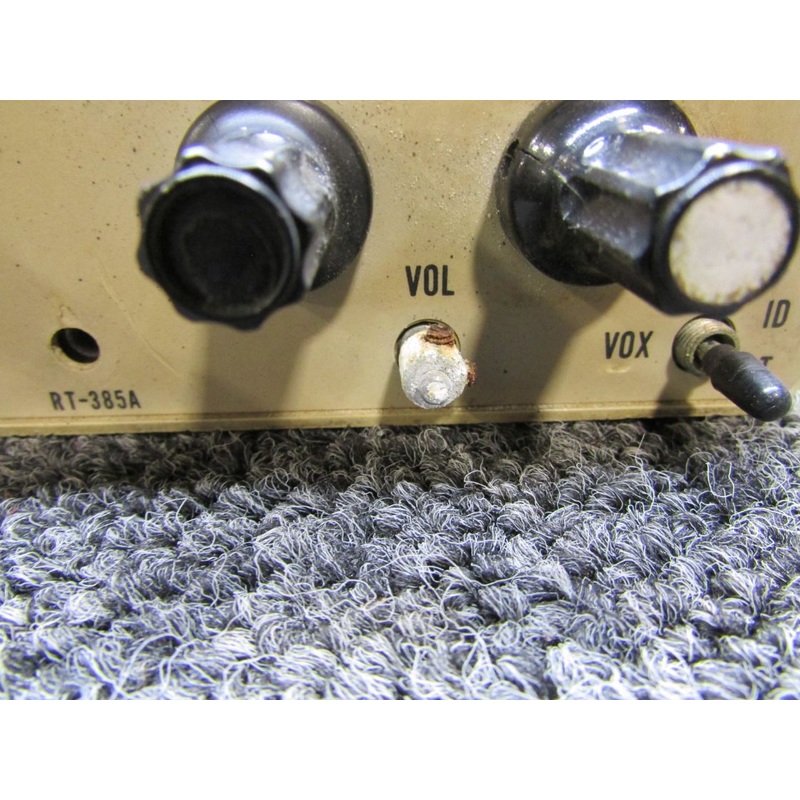 46660-1100 ARC RT-385A Nav-Com Radio with Tan Face Plate (Volts: 28, Core)