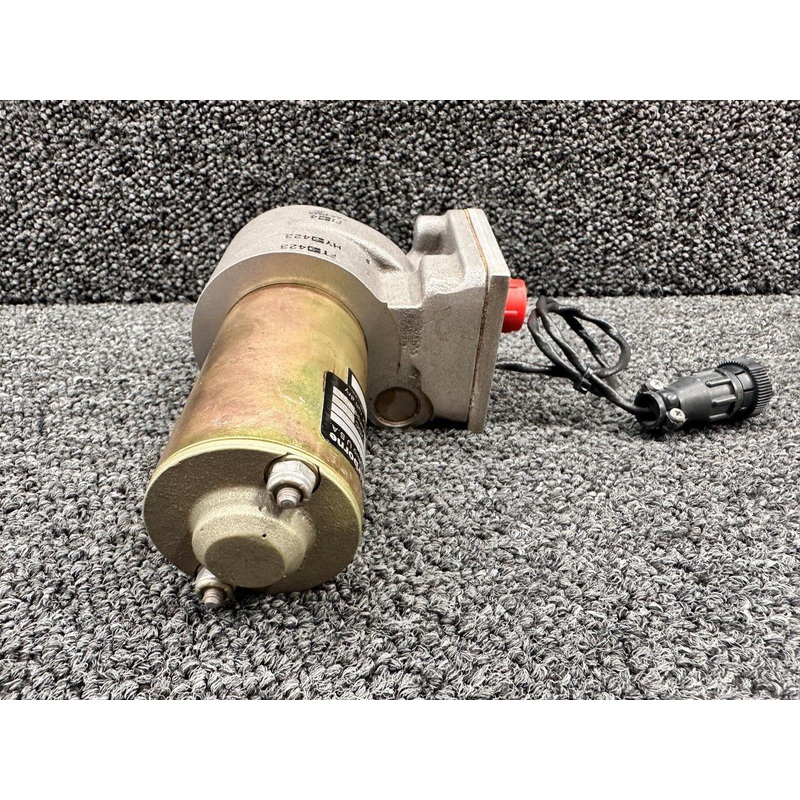 1C15-7 (Alt: 84100-2) Airborne Fuel Pump (Volts: 28, Amps: 6)