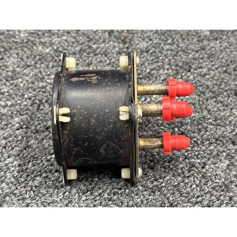 96-384013-3 Airborne 1G4-32 Instrument Air Indicator