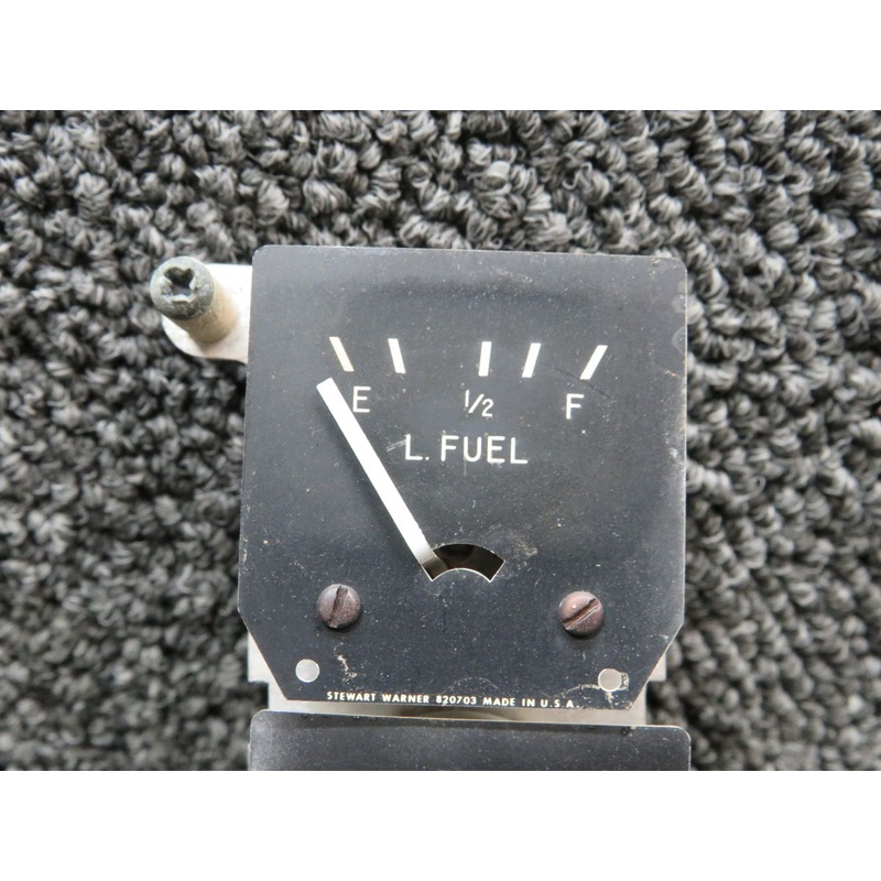 Stewart-Warner Engine Instrument Gauge Cluster Assembly (Volts: 12)