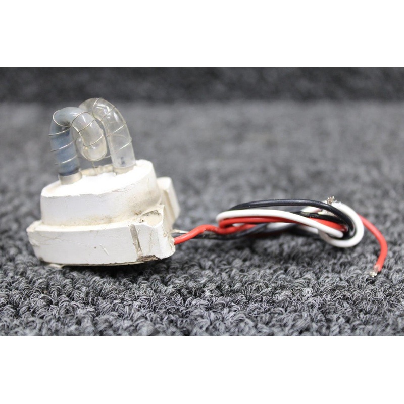 02-0250274-00 Whelen A427 Strobe Light (Burnt Bulb, No Lens)