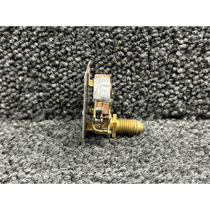 752-097 Stewart-Warner Fuel Pressure Gauge (New Old Stock)