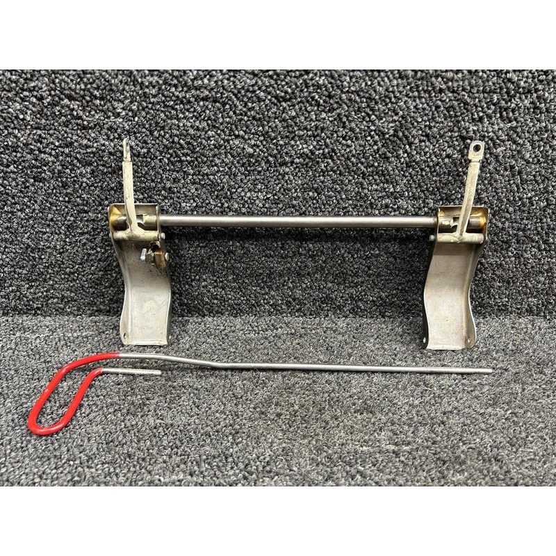 002-430055-3, 002-430055-5 Beech Openable Window Handle LH with Links and Pin