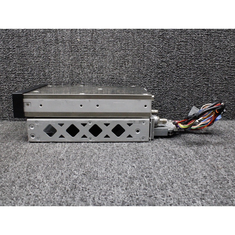 011-03300-40 Garmin GTX-335 ADS-b Out Transponder w Tray (Volts: 14 or 28)