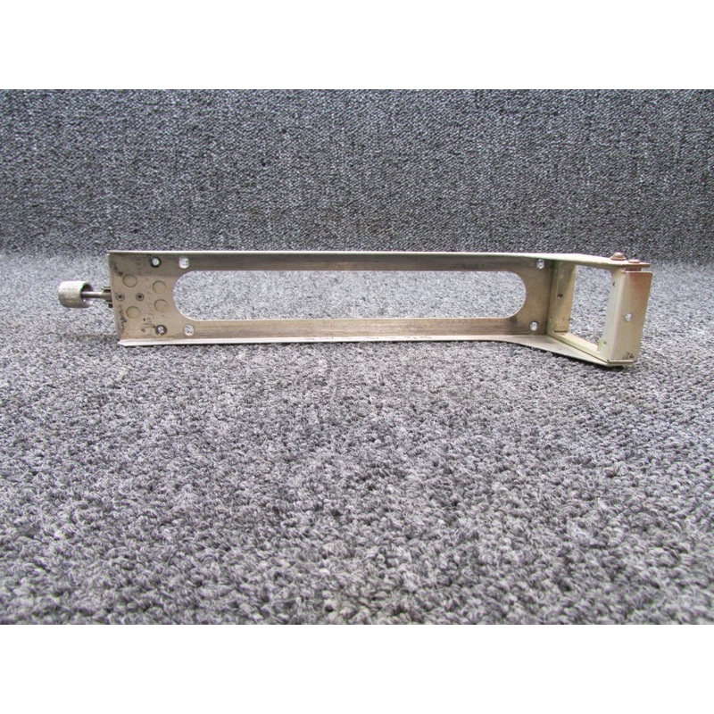 622-1194-001 Collins Radio 390R-18 Mounting Tray (Open back)