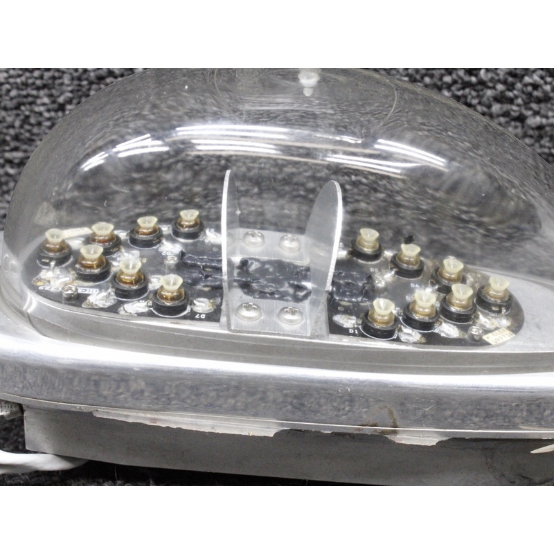 01-0790088-12 Whelen 9008812 LED Anti-Collision Beacon Light (Volts: 28)