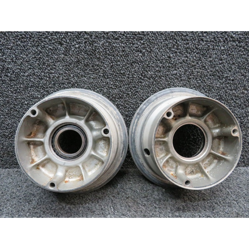 40-76F Cleveland 6.00-6 Wheel Assembly (Minus Bearing, Minor Pitting)