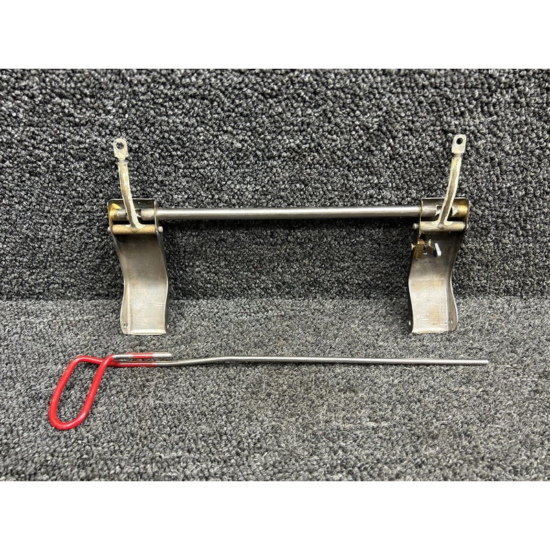 002-430055-4, 002-430055-5 Beech Openable Window Handle RH with Links and Pin