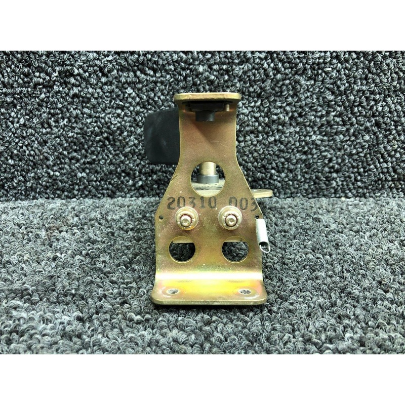 20324-002 / 20322-002 Cirrus SR22 Cabin Door Latch Mechanism W/ Handle