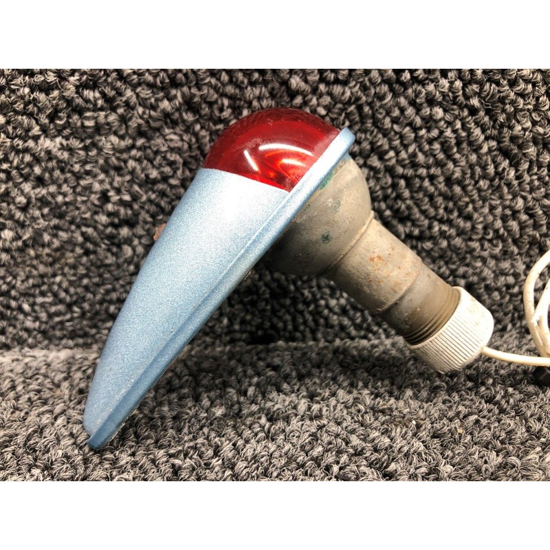 472-665 / 751-202 Grimes Wing Tip Light Assembly LH