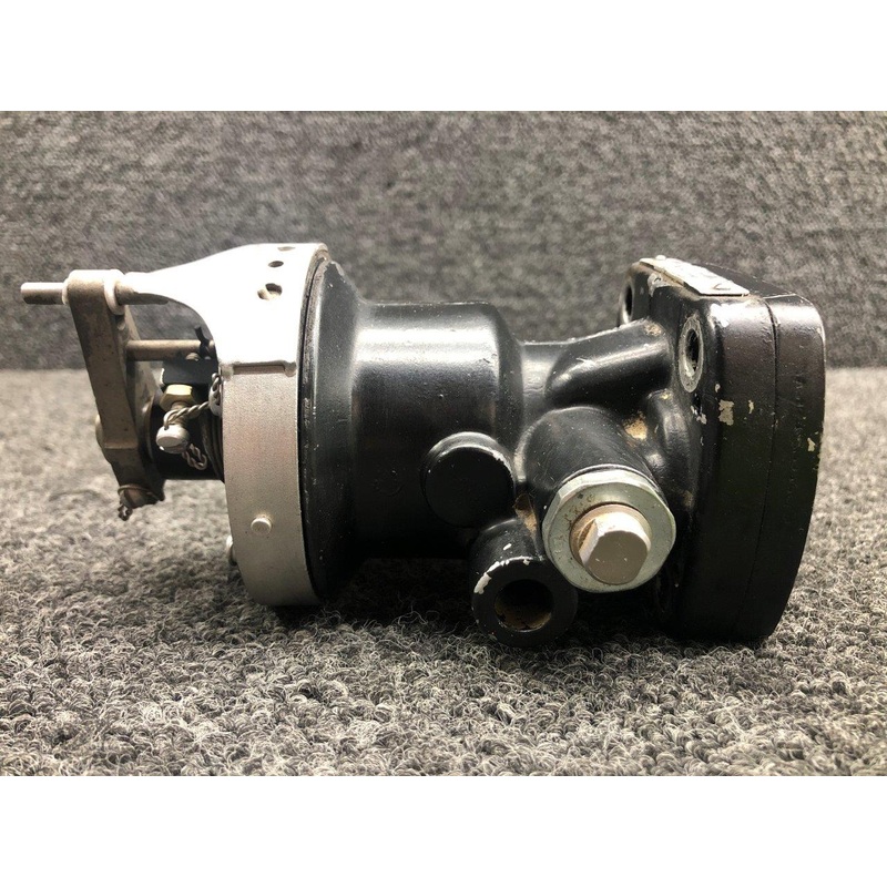 C290D4K/T4 Continental IO-520-F43B McCauley Propeller Governor