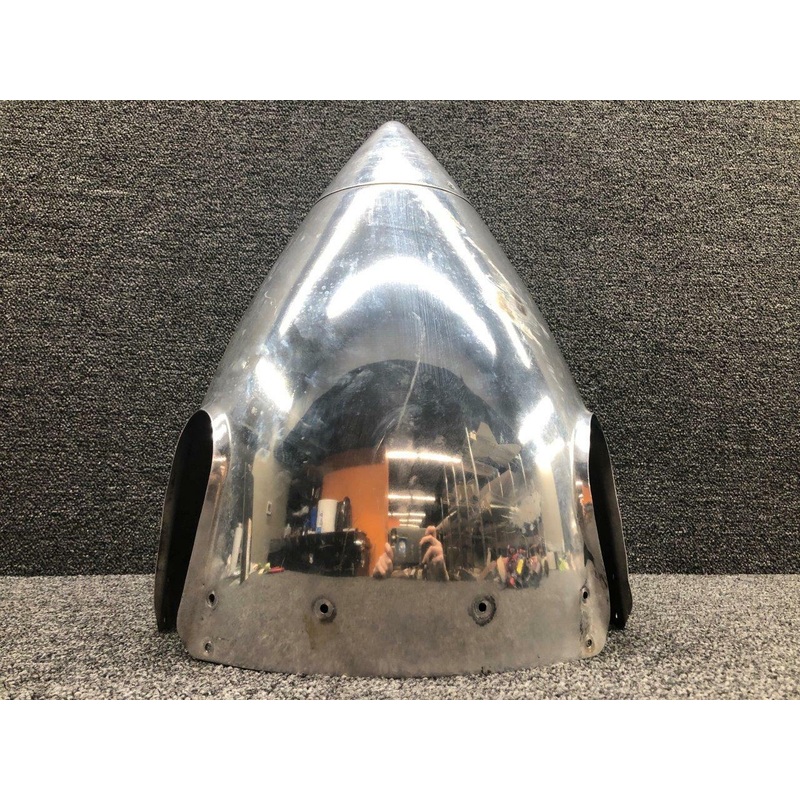 C1872-4 / D1976-8R Beechcraft 95-B55 Spinner Dome Assembly W/ Bulkhead