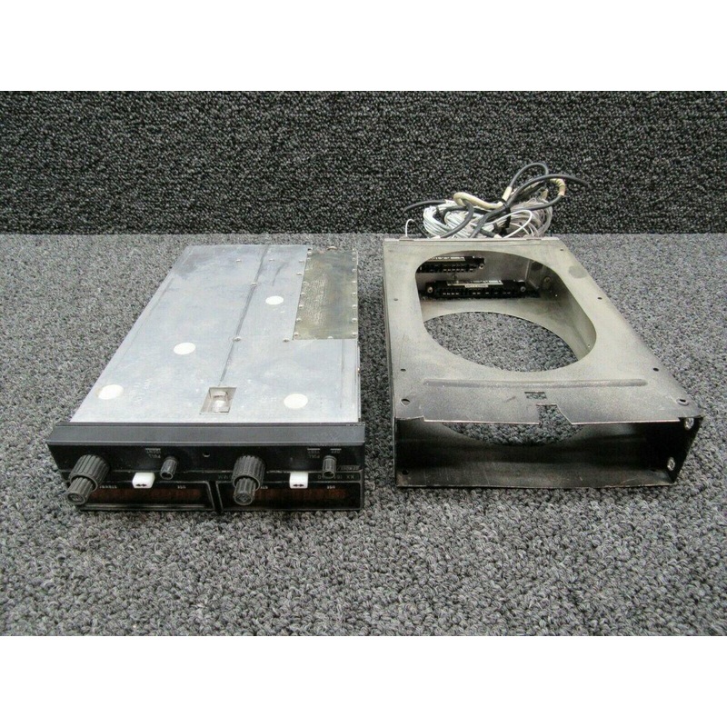 069-1025-25 Bendix King KX165 Nav / Comm Glideslope Receiver W/ Tray (Volts: 28)