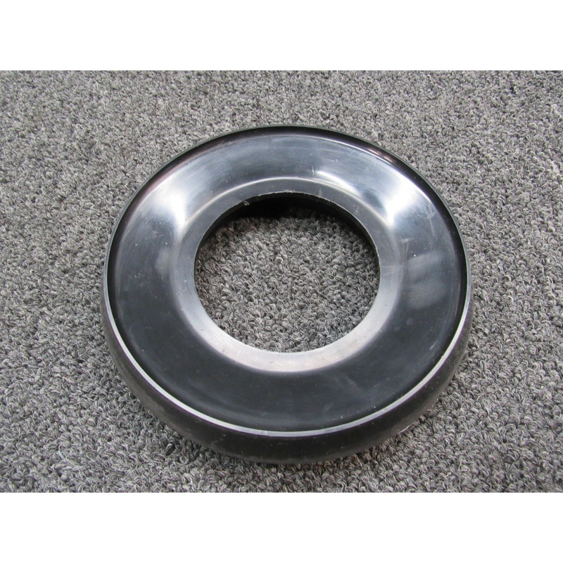 D-5257 / D-7713-2 / B-3243 Beech Propeller Spinner 3 Blade W/ Bulkheads (SA)