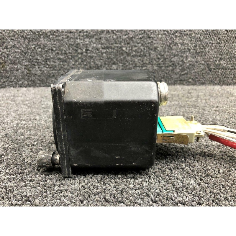 066-3017-00 King Radio KI-255 ADF Indicator (28V)