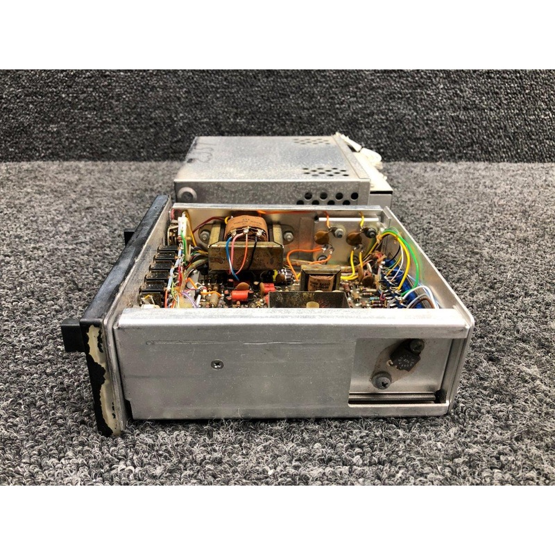 069-1012-00 King Radio KMA-12B Marker Beacon Receiver with Tray (Volts: 14-28)