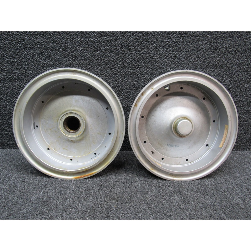 40-104 Cleveland 7.50-10 Main Wheel Assembly W/ Brake Disc (NOS) (SA)