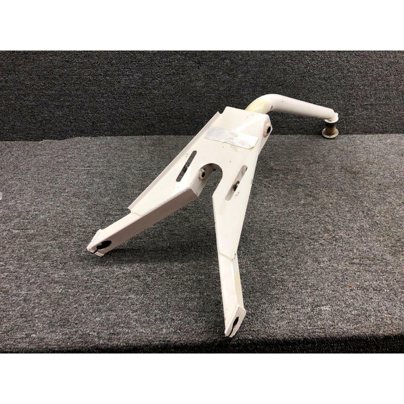 14082-004 (FSO: 14082-006) Cirrus SR22 Nose Landing Gear Strut Assembly