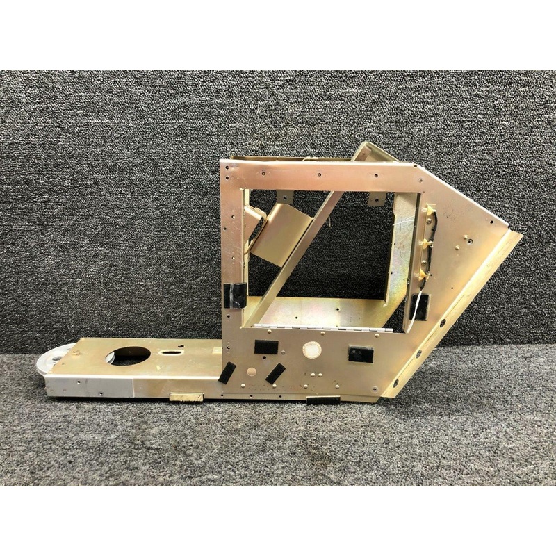 15084-001 / 17083-001 Cirrus SR22 Center Console Structure Assembly