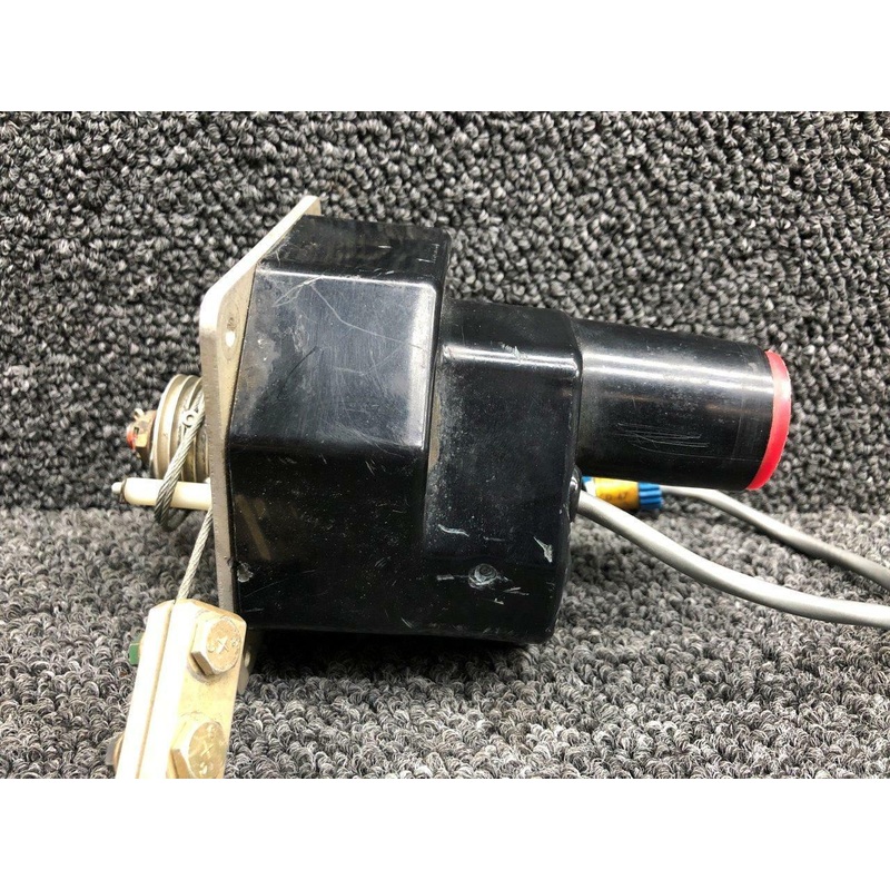 1C363-1-341R Beechcraft C24R Edo-Aire Roll Servo Assy W/ Bracket (14V)