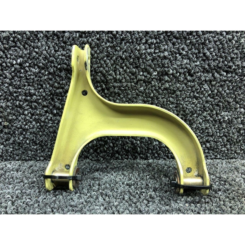 002-430024-1 Beechcraft 58 Arm Landing Gear Door Idler (NEW OLD STOCK)