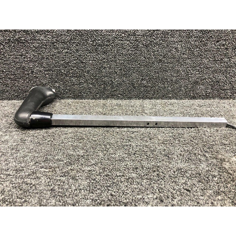 17672-006 / 13975-003 Cirrus SR22 Control Yoke Grip Assy RH W/ Shaft & Switches