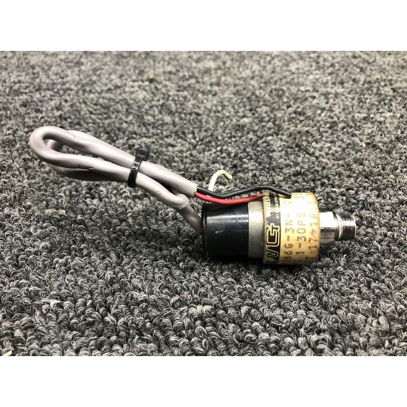 P266G3N-F7L Beechcraft 58P Pressure Seal Switch Assembly (Volts: 28)