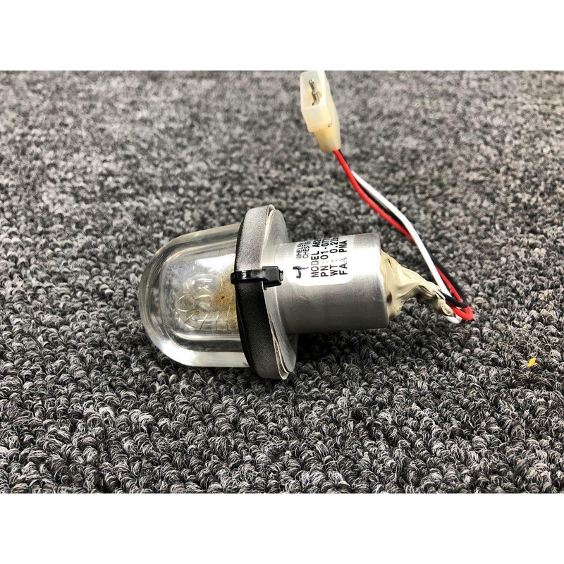 01-0770058-03 (M/N: A625) Whelen Wing Tip Strobe Light W/ Lens (14V)