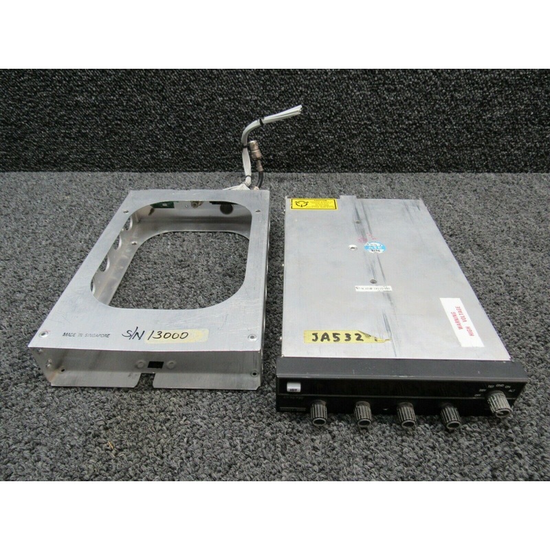 066-01141-0101 Bendix King KT-70 Mode S ATC Transponder with Tray and Mods