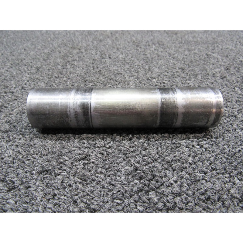 10024-003 / 11635-001 / 10033-002 Cirrus SR22 Nose Gear Axle W/ Plug and Spacer