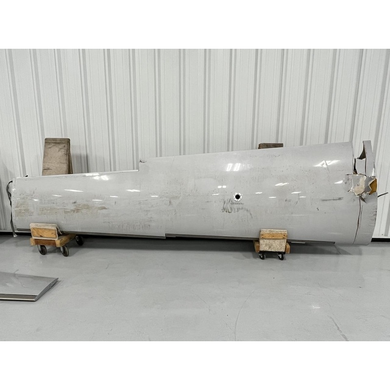 Cirrus SR22 Wing Assembly (Being sold for TKS De-Ice Leading Edge )