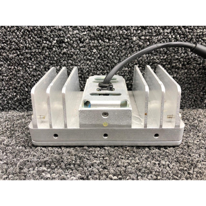 01-0771368-00 Whelen 7136800 LED Taxi / Landing Light (Volts: 28)