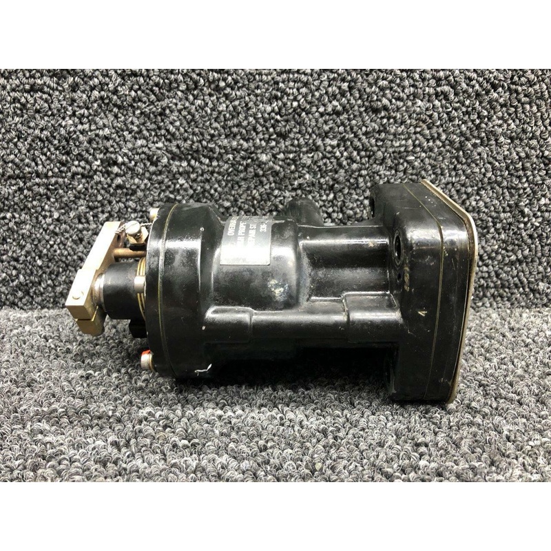 C290D5-J/T17 Lycoming IO-360-A3B6D McCauley Propeller Governor Assy