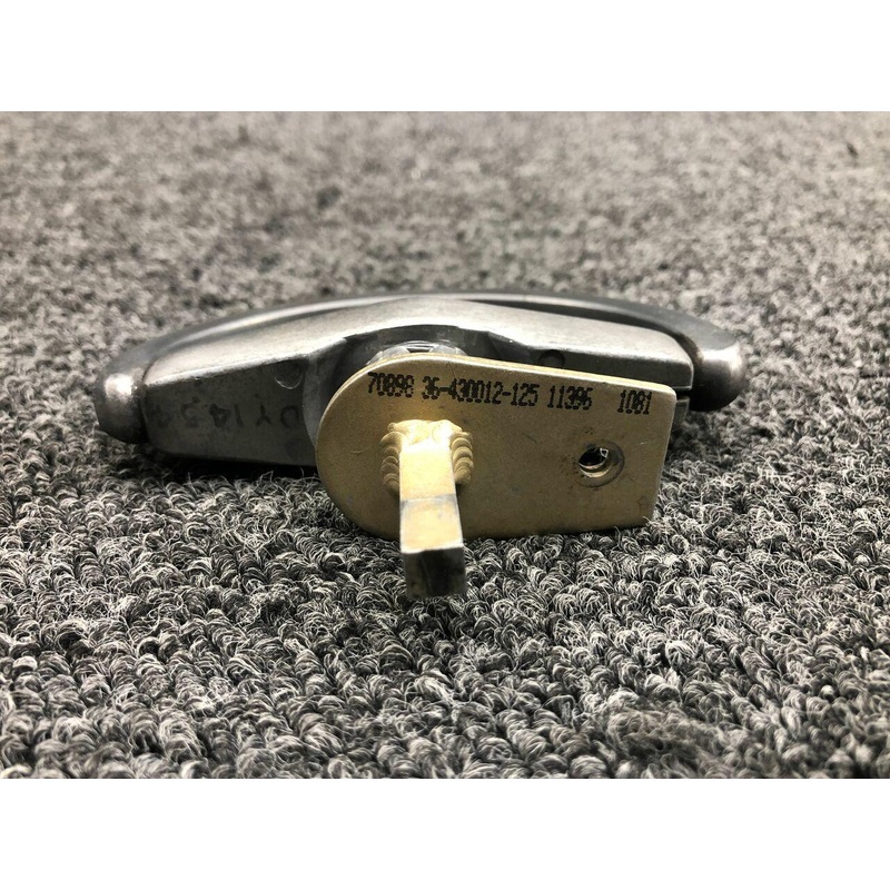 DY1459 Beechcraft 58 D-Ring Handle Assembly